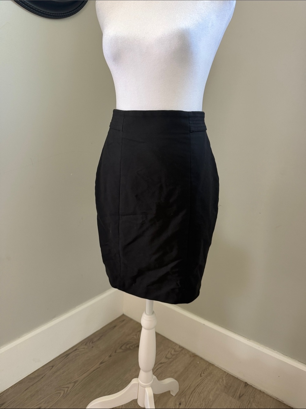 Classic Black Pencil Skirt - Sleek High-Waist Style